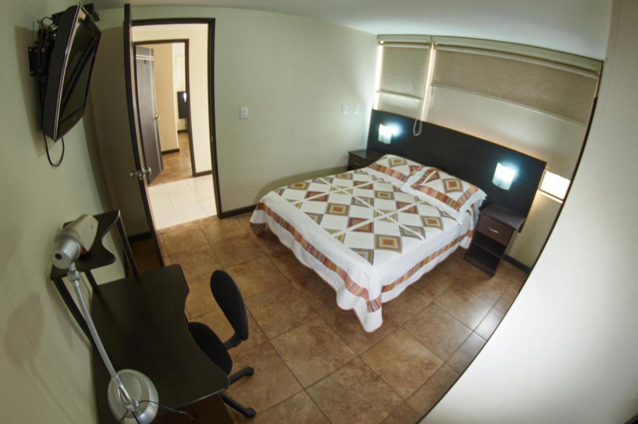 Hotel Alojate In Bogotá Kültér fotó