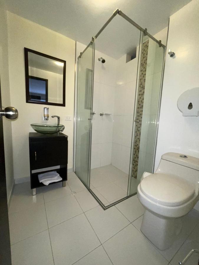 Hotel Alojate In Bogotá Kültér fotó