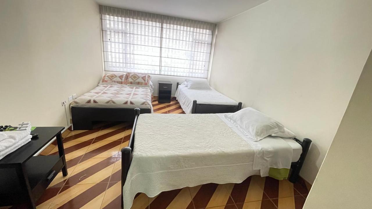 Hotel Alojate In Bogotá Kültér fotó
