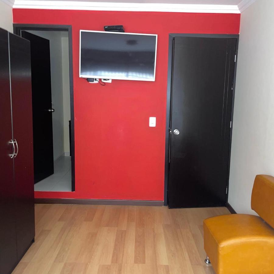 Hotel Alojate In Bogotá Kültér fotó